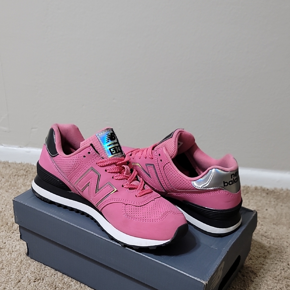 New Balance Pink and Silver Sneakers Retro-Inspired Lifestyle